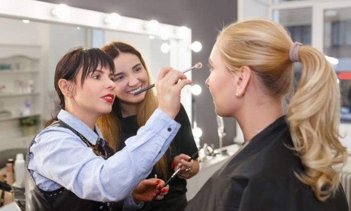 BENEFITS OF COSMETOLOGY SOFTWARE