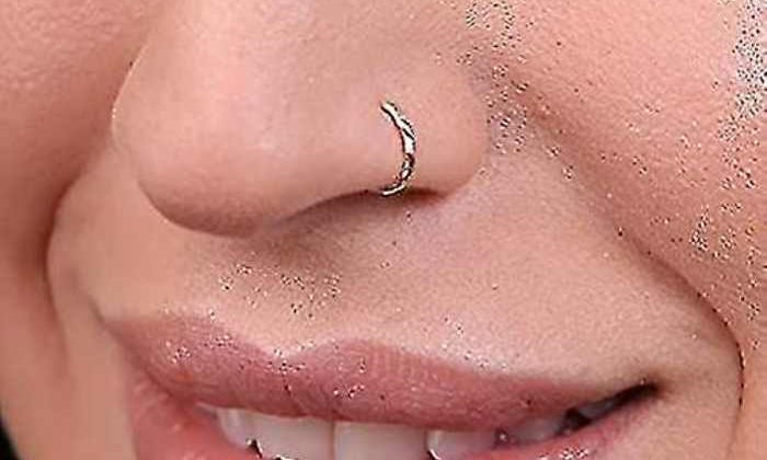 WHAT CAN I USE TO MAKE A FAKE NOSE RING?